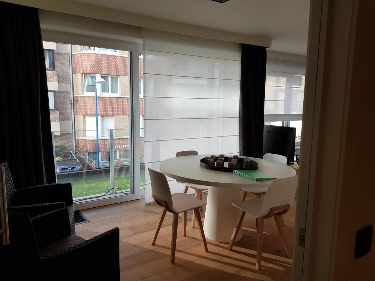 Koksijde Zeedijk La Digue 102 Appartement Met Garage - Lateraal Zeezicht エクステリア 写真